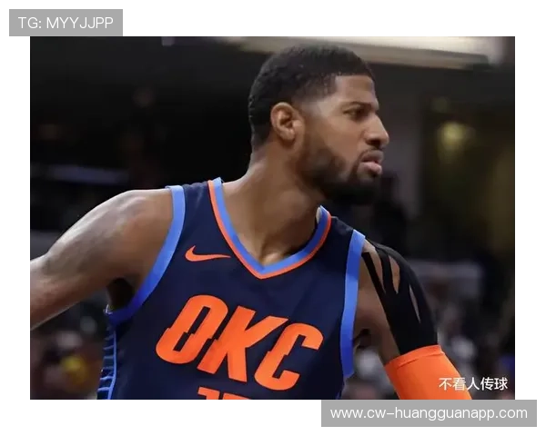 保罗·乔治居然离开高级餐厅直接打包，那架势比咱们点外卖还真气派！