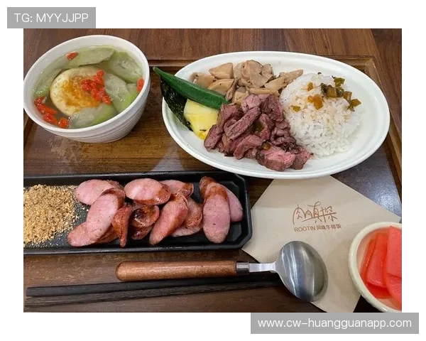 凯蒂·莱德基每天游5公里，早餐吃三块牛排？