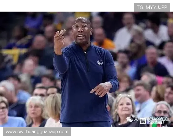 加里·佩顿挡拆防守牵制对手助力球队防守效率提升